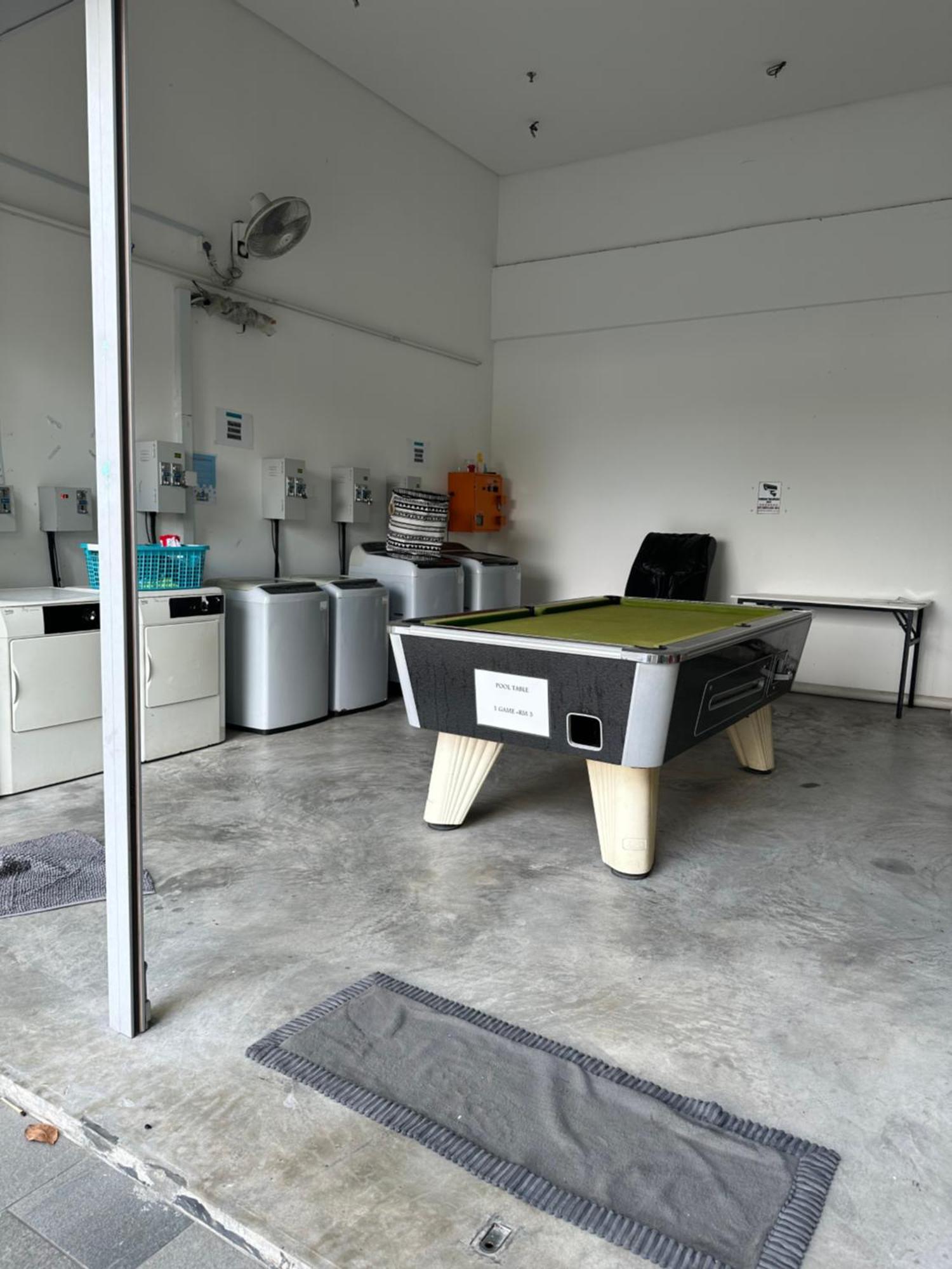 Kyra Homestay Centrus Soho Cyberjaya *Wifi And Pool* Esterno foto